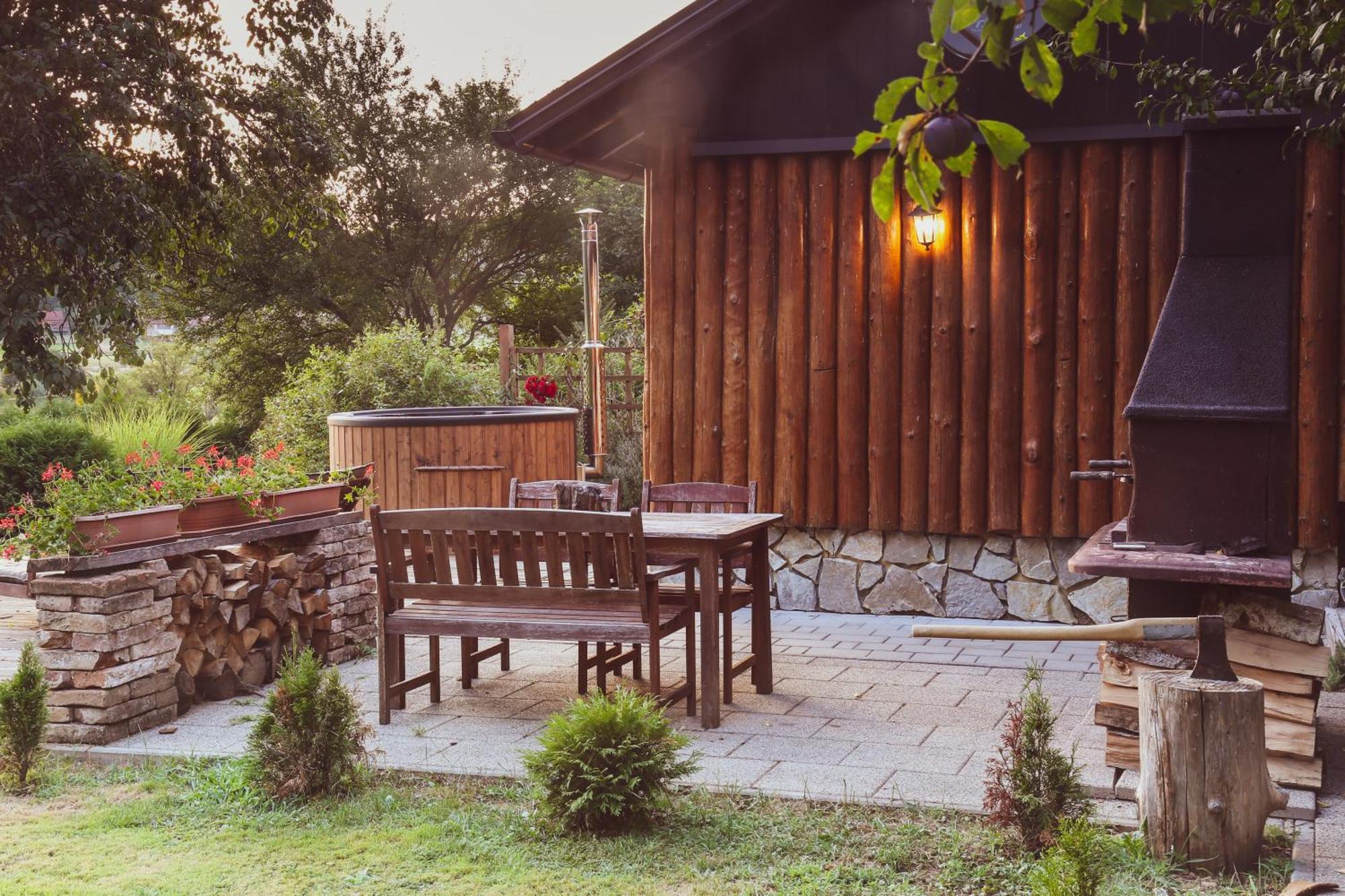 فيلا House Arupium - Hot Tub Otočac المظهر الخارجي الصورة