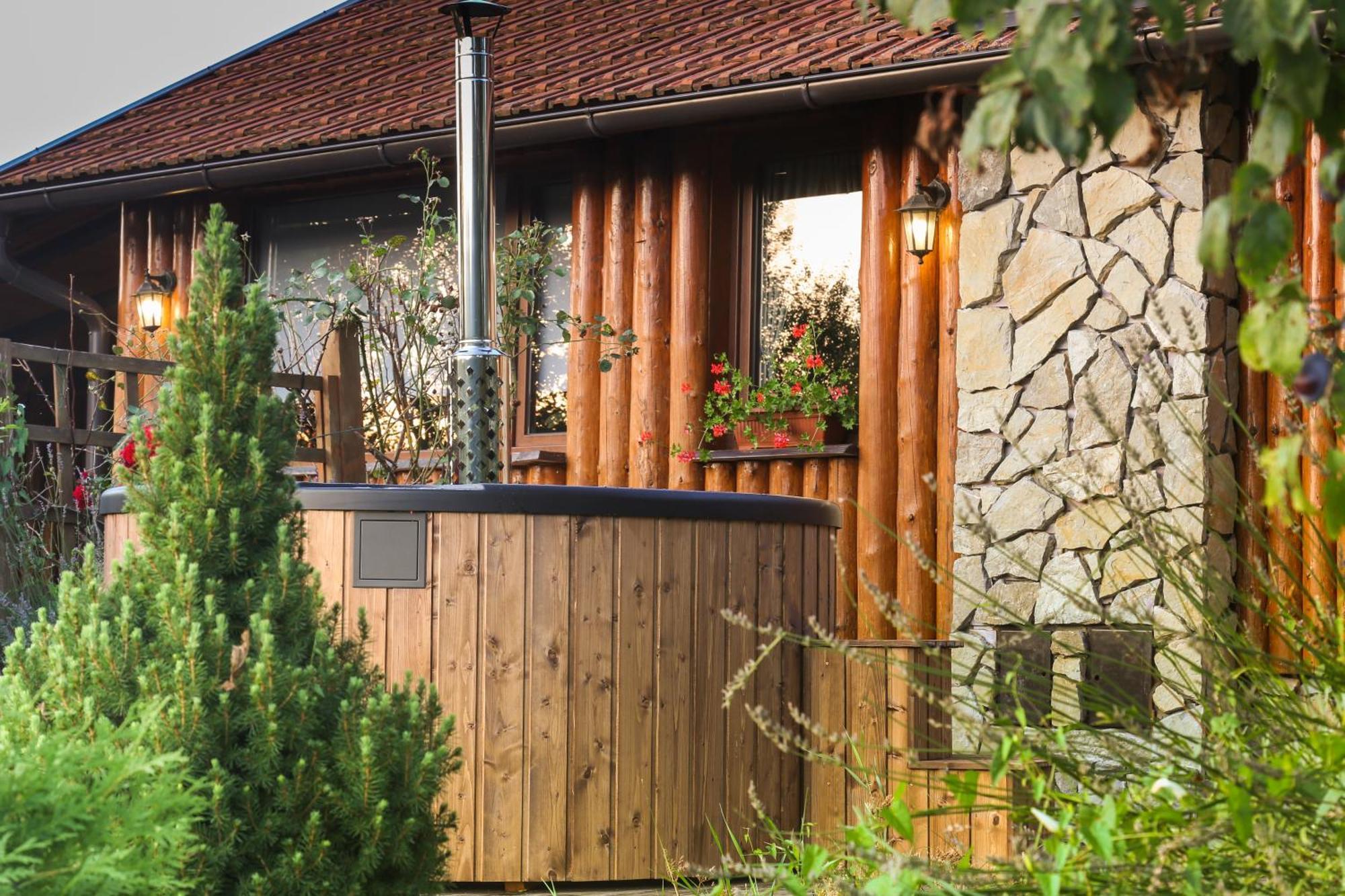 فيلا House Arupium - Hot Tub Otočac المظهر الخارجي الصورة